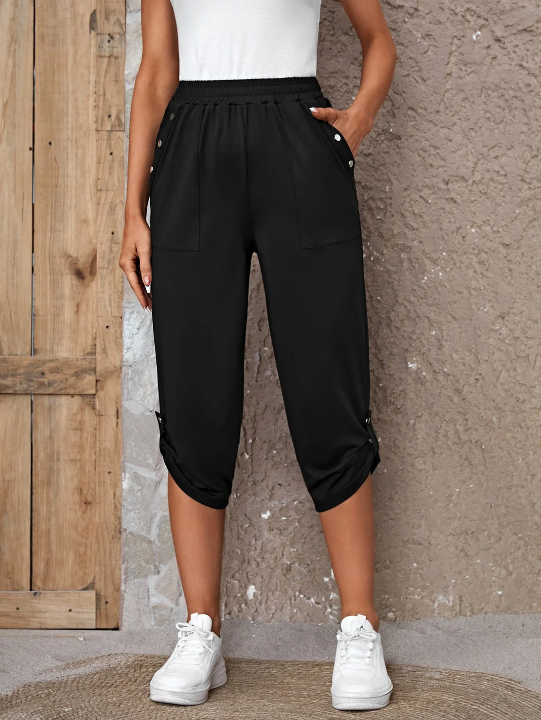 Women’s Solid Button Detail Roll Up Hem Capri Trousers Casual Pants