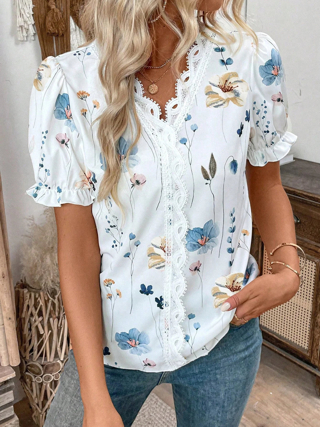 Womens Vacation Floral Print Contrast Lace Puff Sleeve Short Sleeve Shirt Top
