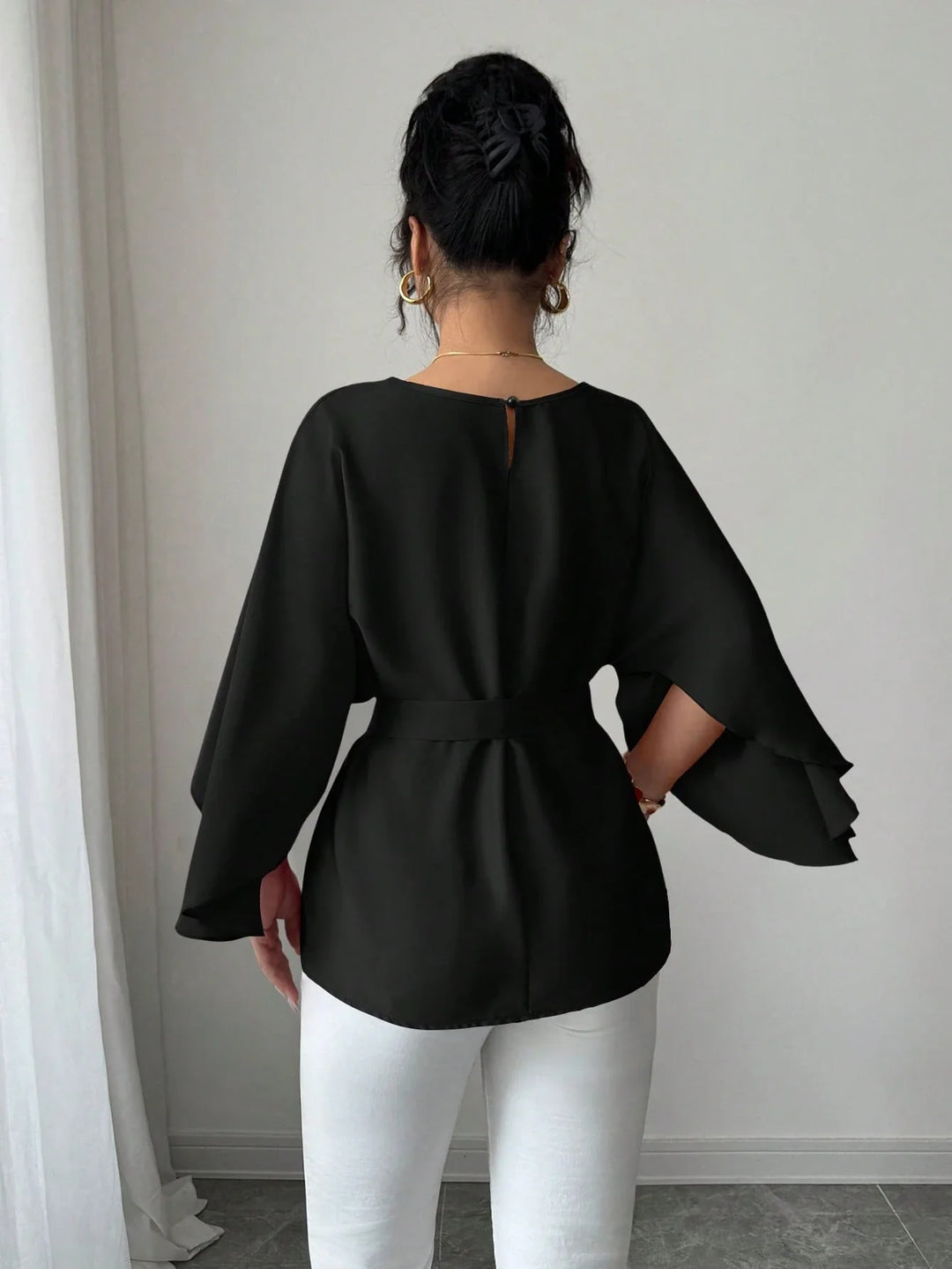 Women’s French Style Round Neck Flutter Sleeve Top